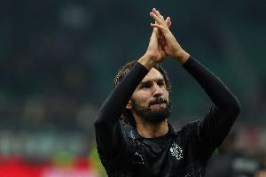 隆戈：萨索洛积极追求阿德利&amp;尚未达协议，法国、沙特球队也有意